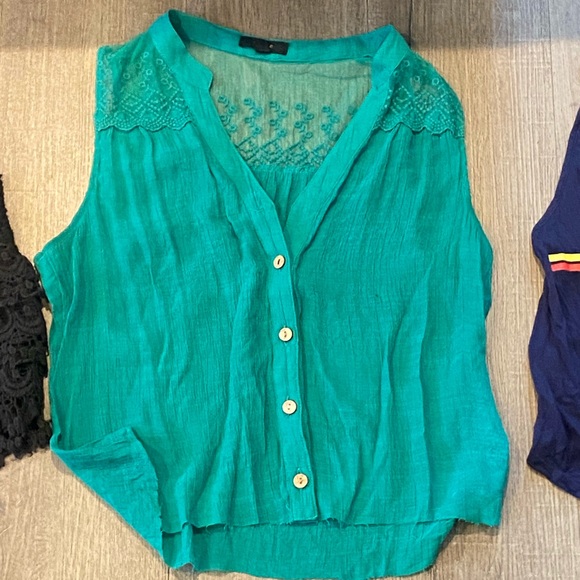 the bottom is cut off so willing to take offers - Picture 2 of 2